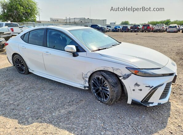 4T1DAACK1SU143046 2025 TOYOTA CAMRY White Delantero derecho