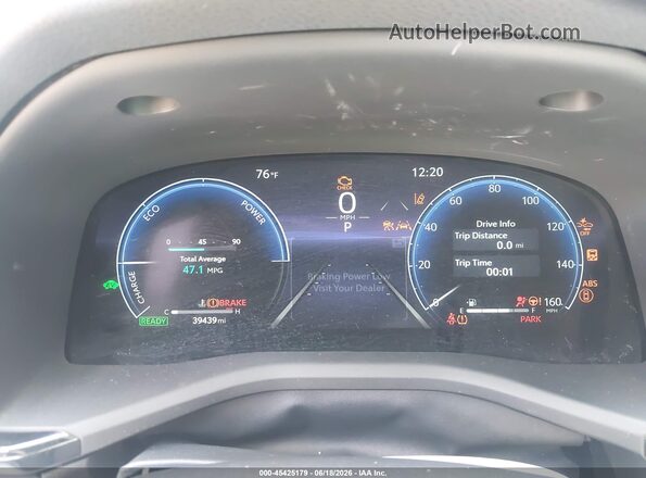 4T1DAACK1SU517123 2025 TOYOTA CAMRY Gray Widok tylnych siedzeń