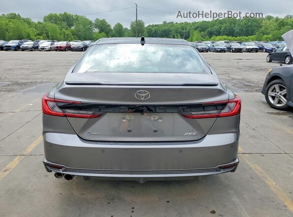4T1DAACK1SU560182 2025 TOYOTA CAMRY Gray Widok z tyłu