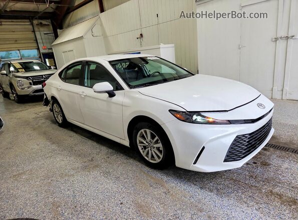 4T1DAACK1SU586247 2025 TOYOTA CAMRY White Front right