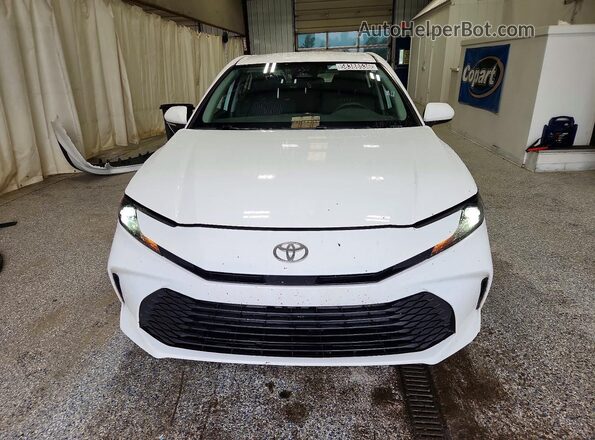 4T1DAACK1SU586247 2025 TOYOTA CAMRY White Front view