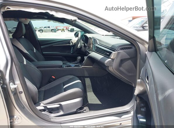4T1DAACK1TU670425 2026 TOYOTA CAMRY Gray Вид салону спереду