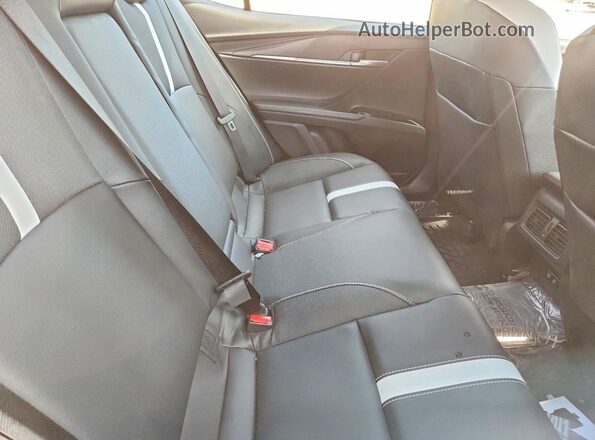 4T1DAACK1TU685572 2026 TOYOTA CAMRY White Widok tylnych siedzeń