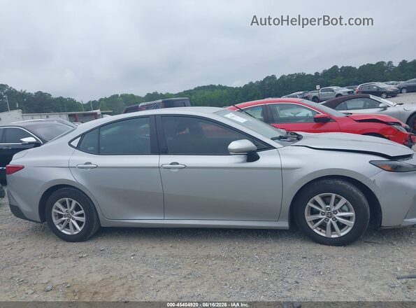4T1DAACK2SU005287 2025 TOYOTA CAMRY Silver უკანა სალონის ხედი