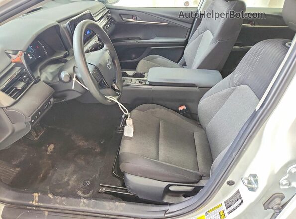 4T1DAACK2SU022218 2025 TOYOTA CAMRY White Սալոնի դիմացի տեսք
