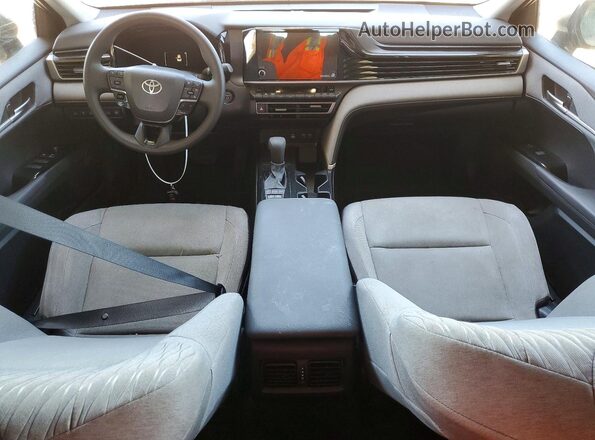4T1DAACK2SU191204 2025 TOYOTA CAMRY Silver წინა პანელის ხედი