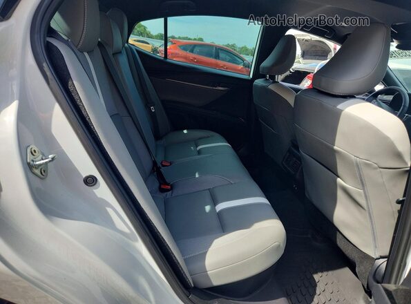 4T1DAACK2SU200662 2025 TOYOTA CAMRY White Вид задніх сидінь