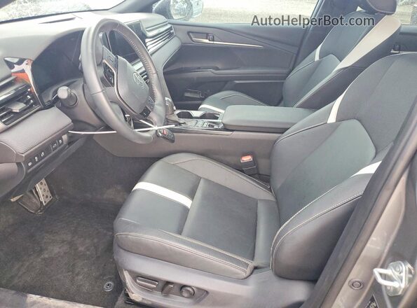 4T1DAACK2SU536229 2025 TOYOTA CAMRY Серебряный Вид салона спереди