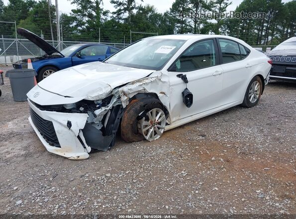 4T1DAACK2SU585060 2025 TOYOTA CAMRY White Przód lewy