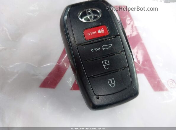 4T1DAACK2SU585060 2025 TOYOTA CAMRY White Widok deski rozdzielczej