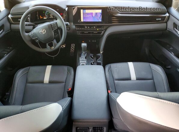 4T1DAACK2SU602830 2025 TOYOTA CAMRY Blue Widok deski rozdzielczej
