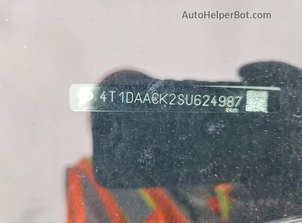 4T1DAACK2SU624987 2025 TOYOTA CAMRY White 