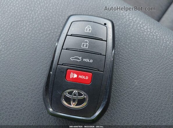 4T1DAACK2TU274097 2026 TOYOTA CAMRY Blue Vista del salpicadero