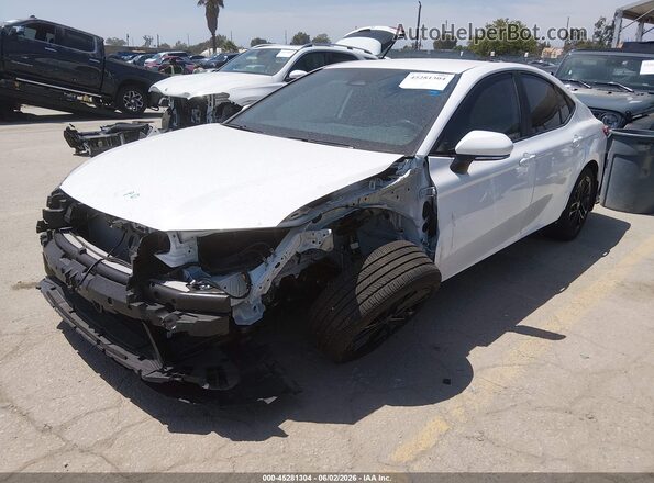 4T1DAACK3SU122229 2025 TOYOTA CAMRY White Vista tres cuartos delantera izquierda