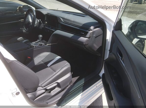 4T1DAACK3SU122229 2025 TOYOTA CAMRY White Vista interior delantera