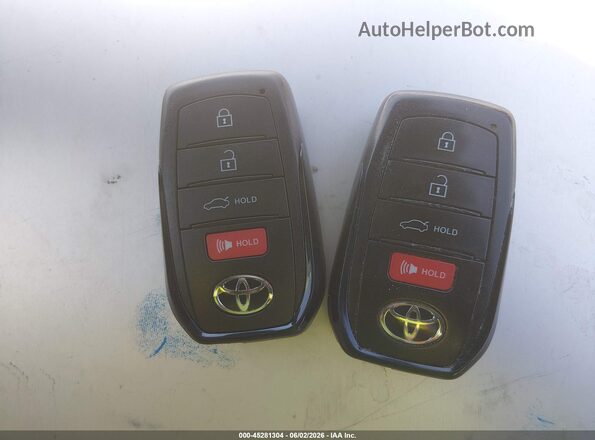 4T1DAACK3SU122229 2025 TOYOTA CAMRY White Vista del salpicadero
