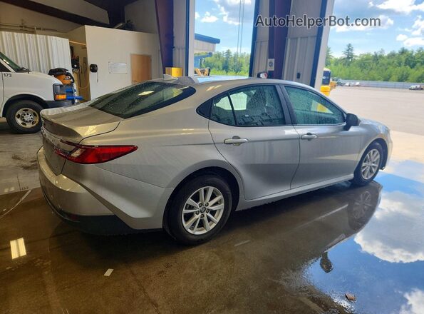 4T1DAACK3SU152492 2025 TOYOTA CAMRY Silver უკანა მარჯვენა
