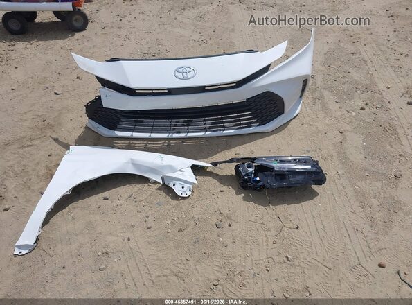 4T1DAACK3SU201447 2025 TOYOTA CAMRY White Սարքավորումների վահանակի տեսք