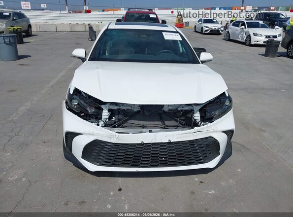 4T1DAACK3SU527409 2025 TOYOTA CAMRY White Widok z przodu