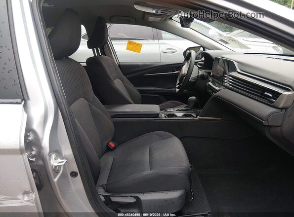 4T1DAACK3SU575976 2025 TOYOTA CAMRY Gray Widok wnętrza z przodu