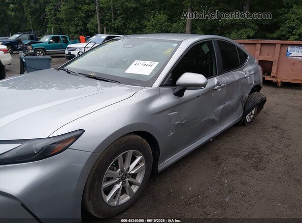 4T1DAACK3SU575976 2025 TOYOTA CAMRY Gray Widok z przodu