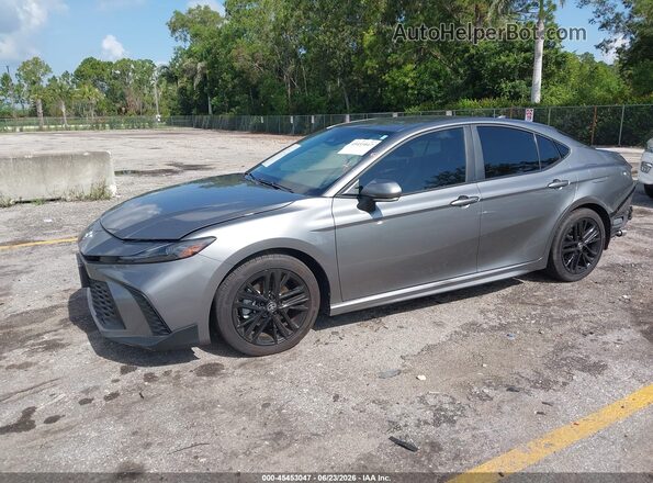 4T1DAACK3SU635402 2025 TOYOTA CAMRY Gray წინა მარცხენა ხედი სამი მეოთხედიდან