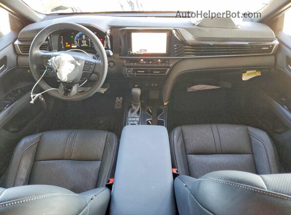4T1DAACK3SU645010 2025 TOYOTA CAMRY Белый Вид панели приборов