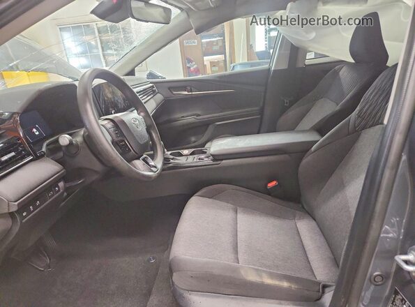 4T1DAACK3TU290468 2026 TOYOTA CAMRY Gray Вид салону спереду