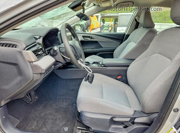 4T1DAACK4SU076197 2025 TOYOTA CAMRY Silver 