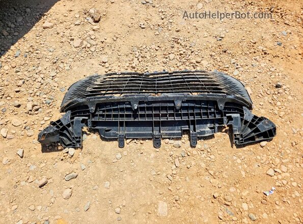 4T1DAACK4SU083165 2025 TOYOTA CAMRY Black ძრავის განყოფილების ხედი