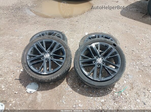 4T1DAACK4SU513227 2025 TOYOTA CAMRY Gray ხელსაწყოთა პანელის ხედი
