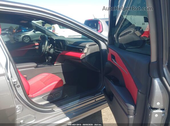 4T1DAACK4SU600514 2025 TOYOTA CAMRY Серый Вид салона спереди