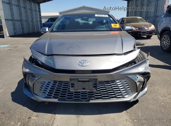 4T1DAACK4SU616518 2025 TOYOTA CAMRY Серебряный Вид спереди