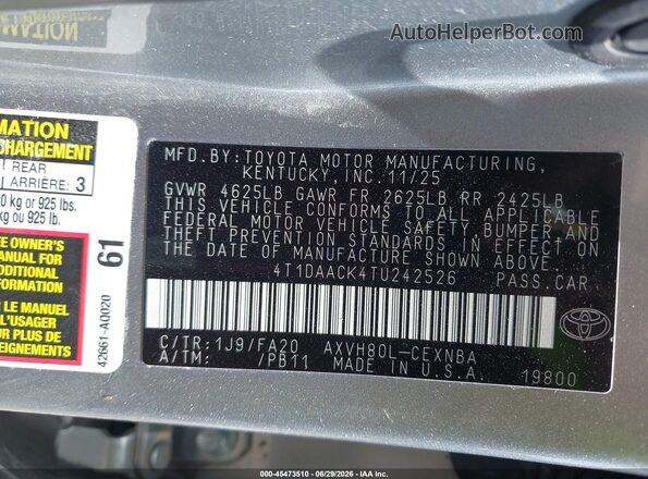 4T1DAACK4TU242526 2026 TOYOTA CAMRY Silver Widok komory silnika