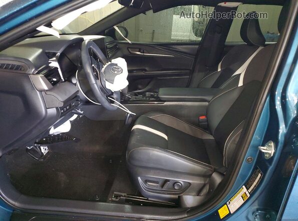 4T1DAACK4TU653392 2026 TOYOTA CAMRY Blue Вид салону спереду