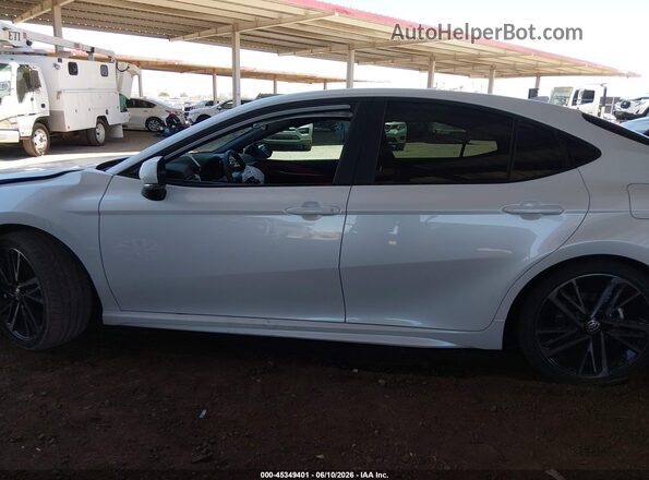 4T1DAACK4TU715390 2026 TOYOTA CAMRY White უკანა სალონის ხედი