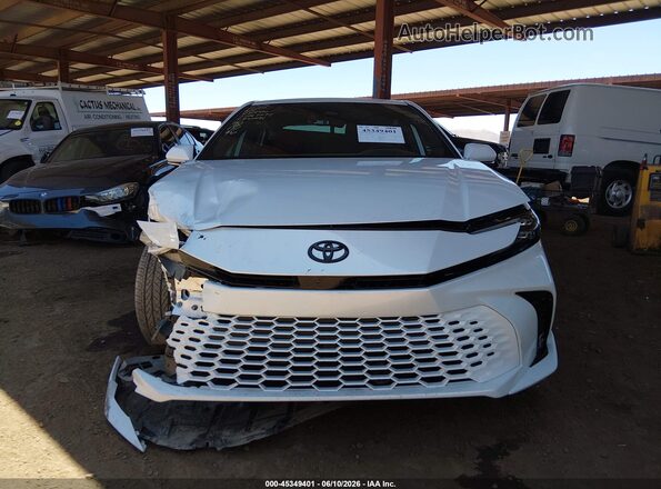 4T1DAACK4TU715390 2026 TOYOTA CAMRY White წინა პანელის ხედი