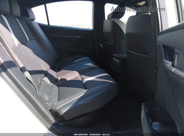 4T1DAACK4TU735557 2026 TOYOTA CAMRY White VIN կոդի պիտակի տեսք