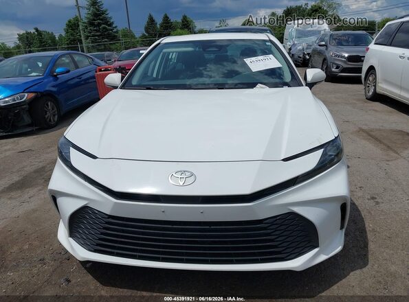 4T1DAACK5SU025646 2025 TOYOTA CAMRY White Widok zestawu wskaźników
