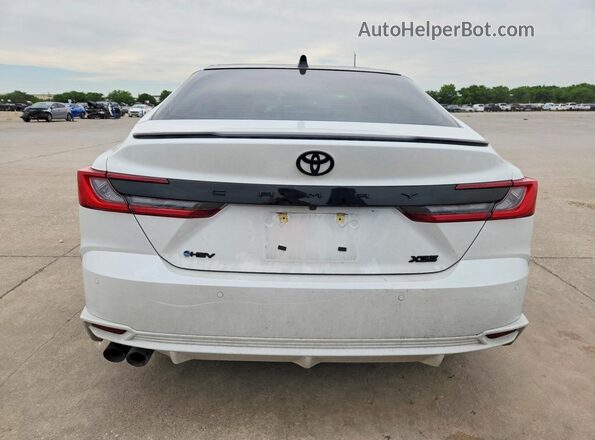4T1DAACK5SU154423 2025 TOYOTA CAMRY White Вид ззаду