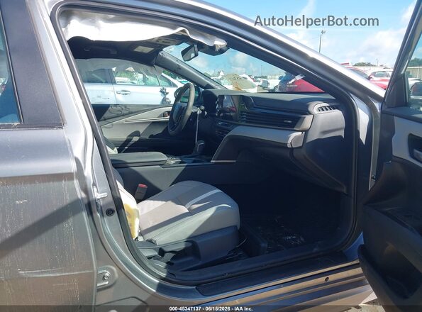 4T1DAACK5SU646384 2025 TOYOTA CAMRY Gray Widok wnętrza z przodu