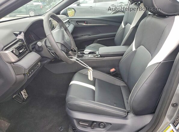 4T1DAACK5SU648779 2025 TOYOTA CAMRY Gray Սալոնի դիմացի տեսք