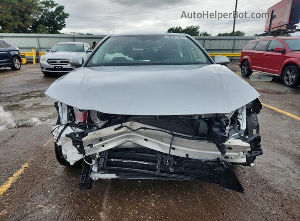 4T1DAACK5TU696025 2026 TOYOTA CAMRY Silver Widok naklejki z numerem VIN