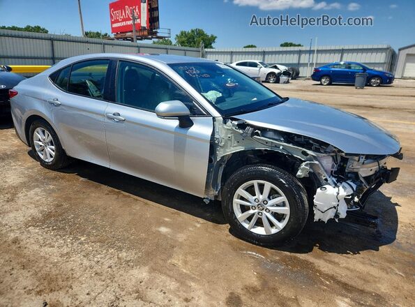 4T1DAACK5TU696025 2026 TOYOTA CAMRY Silver Przód prawy