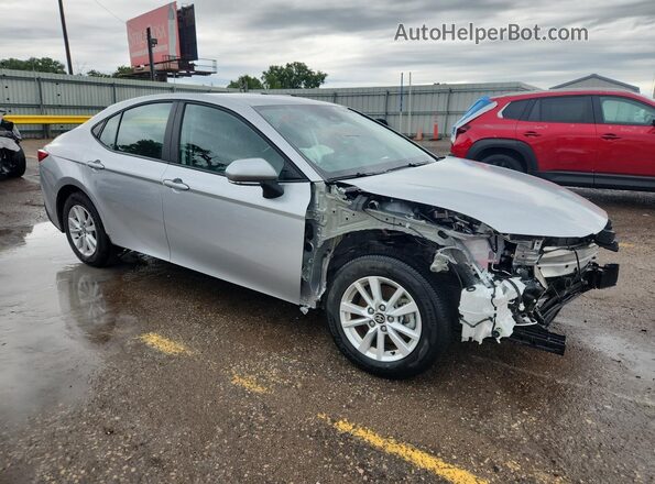 4T1DAACK5TU696025 2026 TOYOTA CAMRY Silver Widok wnętrza 360 stopni