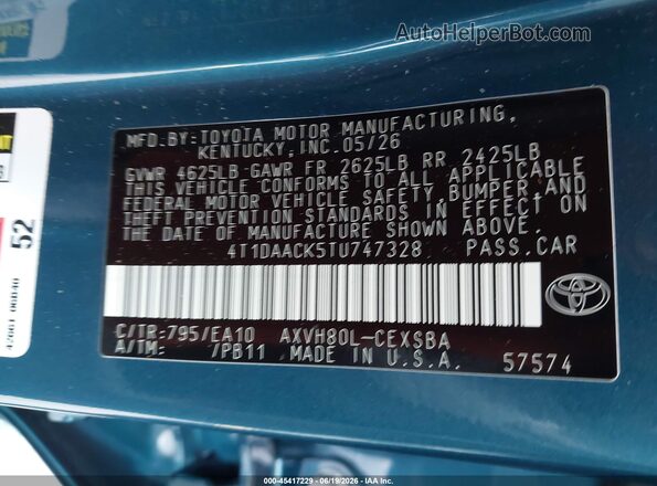 4T1DAACK5TU747328 2026 TOYOTA CAMRY Turquoise Вид підкапотного простору