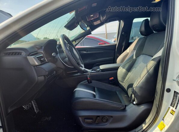 4T1DAACK6SU005793 2025 TOYOTA CAMRY White Vista interior delantera