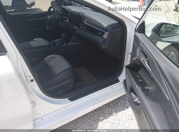 4T1DAACK6SU115419 2025 TOYOTA CAMRY White Widok wnętrza z przodu