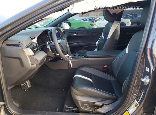 4T1DAACK6SU133046 2025 TOYOTA CAMRY Charcoal Vista interior delantera