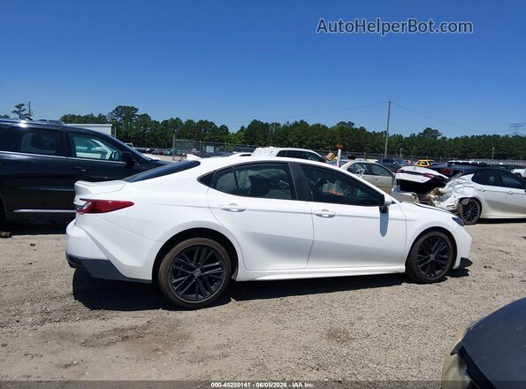 4T1DAACK6SU609389 2025 TOYOTA CAMRY White Սալոնի 360 աստիճան տեսք